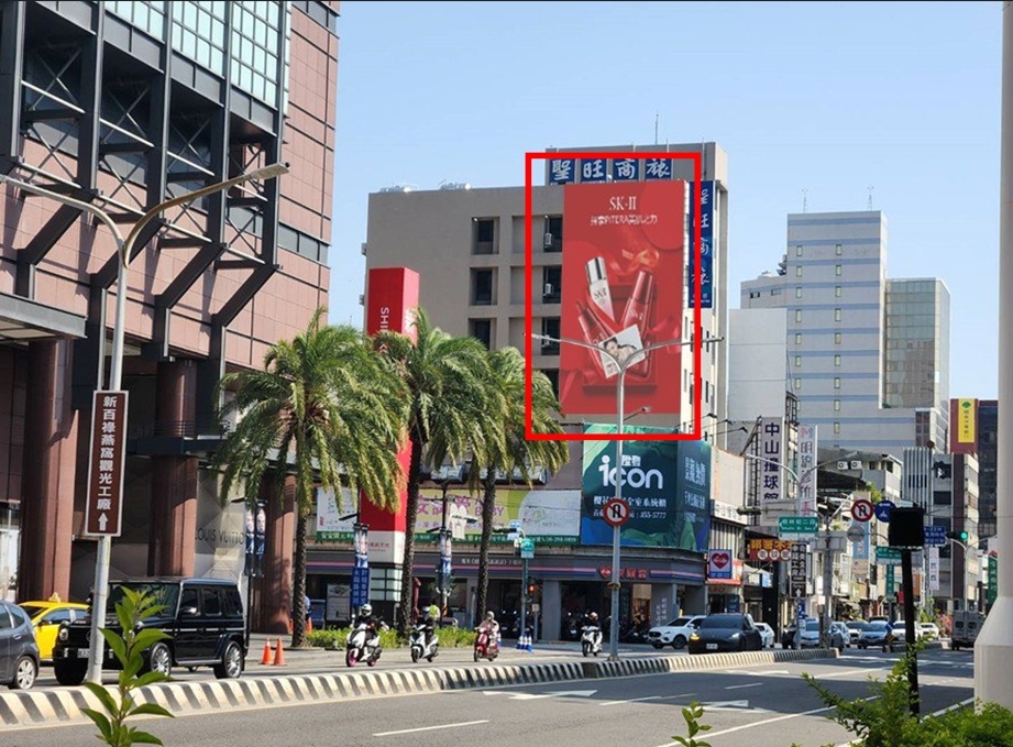 台南新光三越西門店戶外看板(B面-飯店側邊)-0-